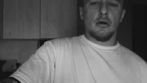 Snapshot of lev1ngston chatting on 12/02/25, 12:54 lev1ngston online show from 12/02/25, 12:54