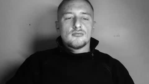 Snapshot of lev1ngston chatting on 12/15/25, 04:22 lev1ngston online show from 12/15/25, 04:22