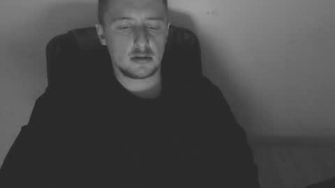 Snapshot of lev1ngston chatting on 03/01/26, 04:31 lev1ngston online show from 03/01/26, 04:31