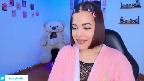 Snapshot of lev_akira chatting on 09/16/25, 06:20 Akira online show from 09/16/25, 06:20