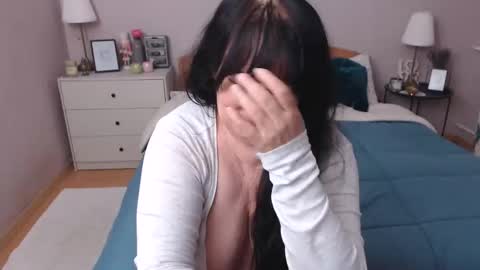 Mary online show from 11/13/25, 04:17