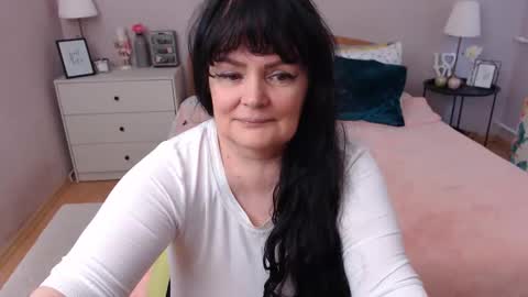 Mary online show from 05/11/26, 12:00