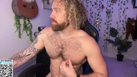 Snapshot of levi_daniel chatting on 01/16/26, 12:03 Levi Daniel online show from 01/16/26, 12:03