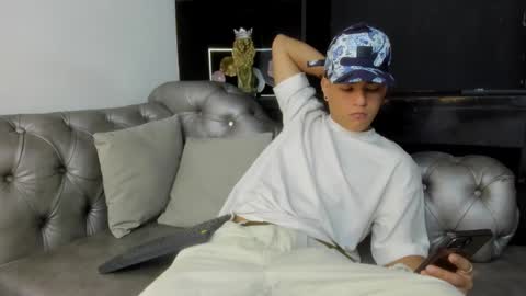 Snapshot of levy_steve chatting on 02/21/25, 05:24 LevySteven online show from 02/21/25, 05:24