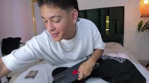 LevySteven online show from 11/08/25, 05:51