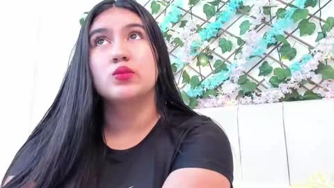 Gabrielle online show from 09/17/25, 10:39