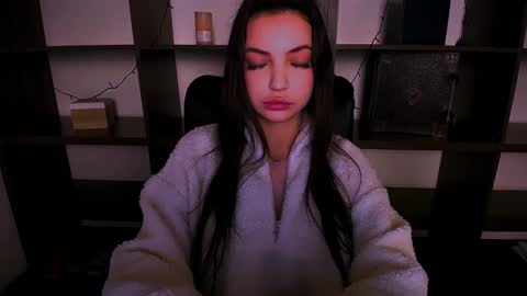 Snapshot of lexi_jos chatting on 12/27/24, 11:39 Alexia online show from 12/27/24, 11:39