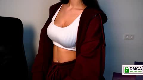 Snapshot of lexi_jos chatting on 10/08/25, 04:59 Alexia online show from 10/08/25, 04:59