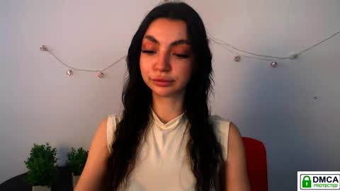 Alexia online show from 04/17/26, 12:52