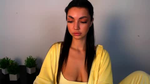Alexia online show from 06/01/26, 10:50