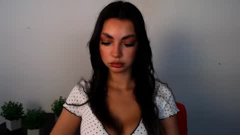 Alexia online show from 06/28/26, 12:22