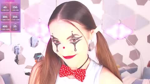 Alexia online show from 11/11/25, 11:16