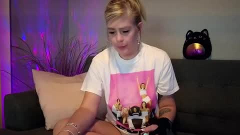 Lexi online show from 09/26/25, 06:06