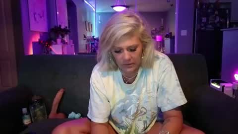 Snapshot of lexi_shocker chatting on 03/13/26, 04:19 Lexi online show from 03/13/26, 04:19