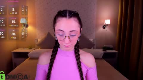 Lexi GTM2 MonWedThurSatSun 1000am-400pm online show from 05/10/26, 01:55