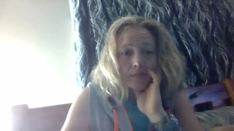 lexi_west_83 online show from 07/21/26, 10:39