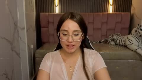 Snapshot of lexia_b chatting on 04/07/26, 08:31 Lexi online show from 04/07/26, 08:31