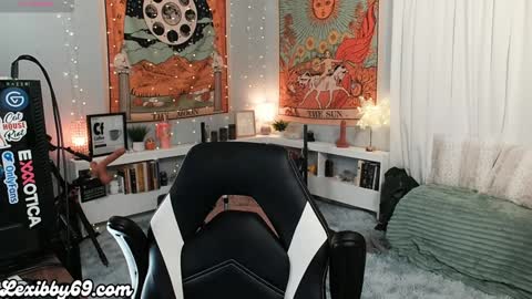 Snapshot of lexibby69 chatting on 12/06/24, 11:33 Lexi Smith online show from 12/06/24, 11:33