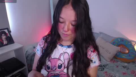 Snapshot of lexie_babe chatting on 10/08/25, 07:22 Lexie Thompson   8pm  0000am -5 online show from 10/08/25, 07:22