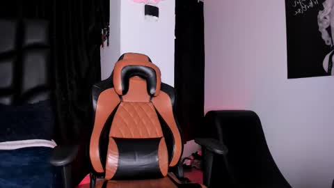 Lixie And Nte online show from 03/01/25, 05:42