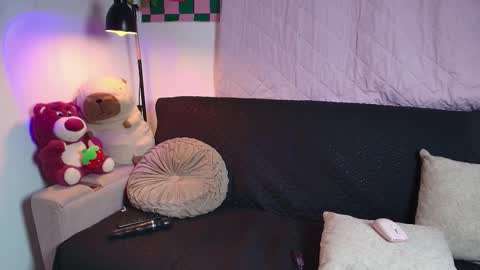 Lixie And Nte online show from 11/28/25, 02:25