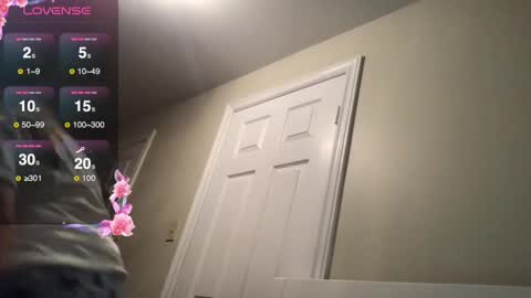 Snapshot of lexielilacs chatting on 12/10/24, 01:22 lexie online show from 12/10/24, 01:22