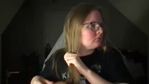 Snapshot of lexielilacs chatting on 01/25/25, 11:54 lexie online show from 01/25/25, 11:54