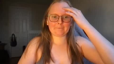 Snapshot of lexielilacs chatting on 02/21/25, 10:59 lexie online show from 02/21/25, 10:59