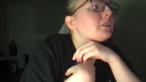 Snapshot of lexielilacs chatting on 02/26/25, 11:26 lexie online show from 02/26/25, 11:26