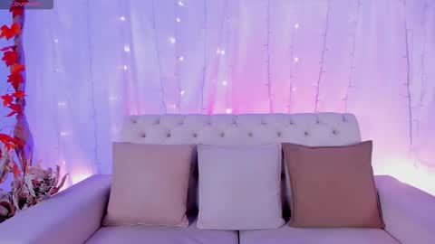 Lexie Thompson  online show from 10/24/25, 12:12