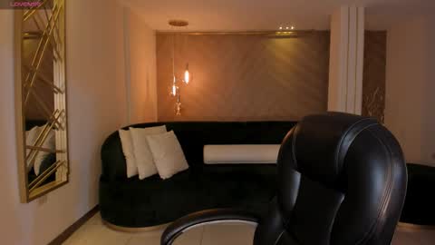 Lexie  online show from 09/20/25, 12:50