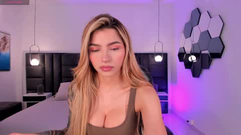 Lexie  online show from 05/11/26, 06:27