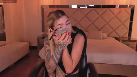 Lexie  online show from 06/20/26, 11:57