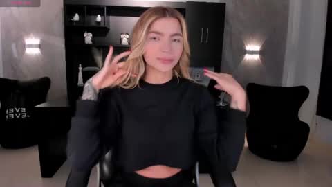 Lexie  online show from 06/27/26, 11:59