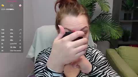 Lexi online show from 10/26/25, 02:45