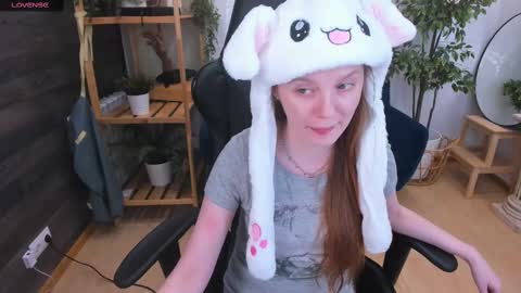 Snapshot of lexihoward chatting on 03/03/25, 06:26 Lexi online show from 03/03/25, 06:26