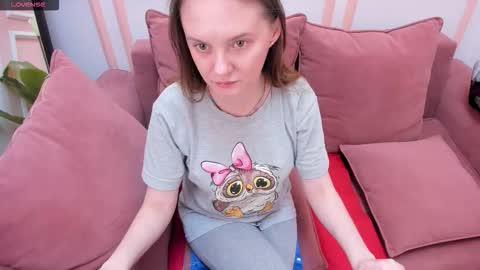 Snapshot of lexihoward chatting on 10/13/25, 06:24 Lexi online show from 10/13/25, 06:24