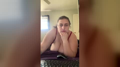 Snapshot of lexii132 chatting on 04/28/26, 08:58 SoloAfterDark online show from 04/28/26, 08:58