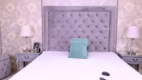 Lexi Riley online show from 10/24/25, 05:04