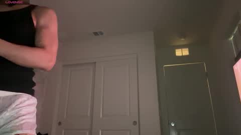 Snapshot of lexxxcazzo chatting on 02/02/26, 07:18 Dromaeosaurex online show from 02/02/26, 07:18