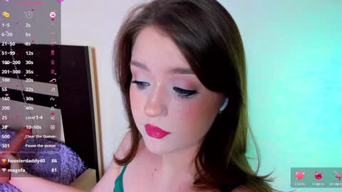 Snapshot of lexxxxxxi chatting on 12/15/24, 07:53 lexi miu online show from 12/15/24, 07:53