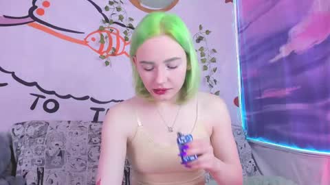 Snapshot of lexy_l0vy chatting on 02/10/25, 05:25 LexxxY online show from 02/10/25, 05:25