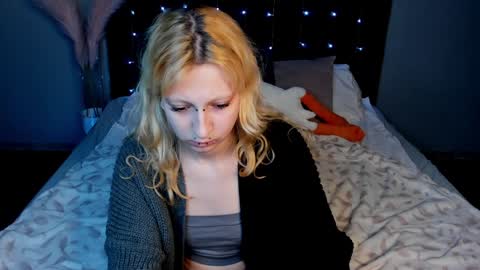 Lexy online show from 02/04/25, 01:59