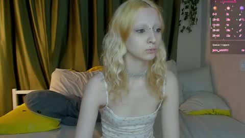 Lexy online show from 06/17/26, 04:08