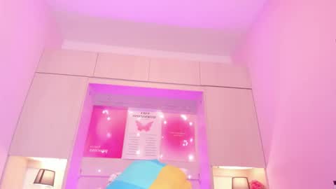 L I A  online show from 10/05/25, 07:39