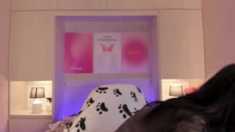 Snapshot of lexyquinn_ chatting on 02/01/26, 04:00 L I A online show from 02/01/26, 04:00