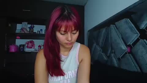 Leydy  online show from 09/15/25, 12:21