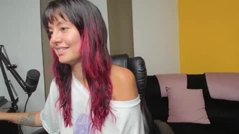 Snapshot of leydysexlover chatting on 04/24/26, 06:05 Leydy online show from 04/24/26, 06:05