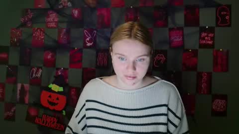 Snapshot of leyla_le chatting on 10/31/25, 07:09 Leyla online show from 10/31/25, 07:09