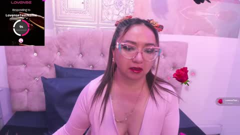 Leyla smithh online show from 10/21/25, 12:28